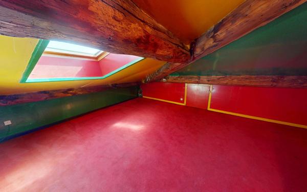 Appartement à vendre    5 pièces • 105,77 m2 Lyon 4