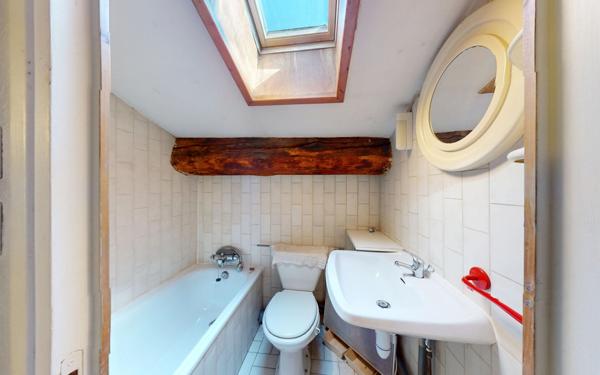 Appartement à vendre    5 pièces • 105,77 m2 Lyon 4