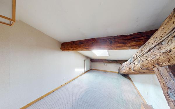 Appartement à vendre    5 pièces • 105,77 m2 Lyon 4