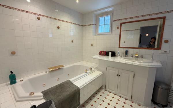 Maison à vendre    4 pièces • 119,50 m2 Gattières