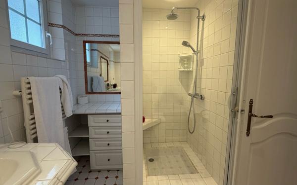 Maison à vendre    4 pièces • 119,50 m2 Gattières