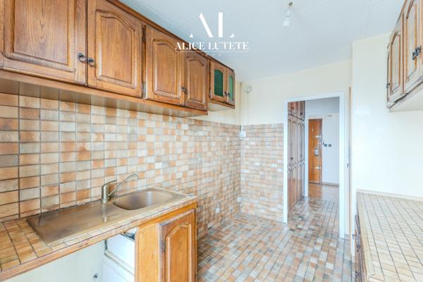 Marseille (13009) MAJOLU - T3/4 de 74 m² avec balcon et parking