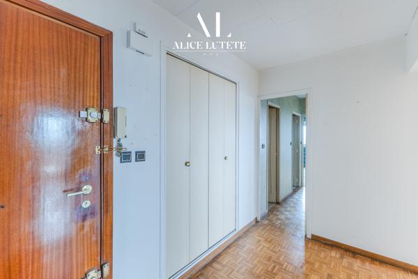 Marseille (13009) MAJOLU - T3/4 de 74 m² avec balcon et parking