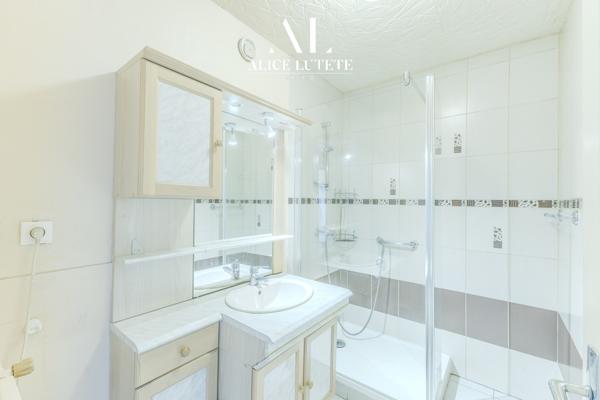 Marseille (13009) MAJOLU - T3/4 de 74 m² avec balcon et parking