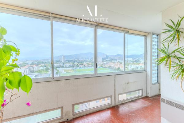 Marseille (13009) MAJOLU - T3/4 de 74 m² avec balcon et parking