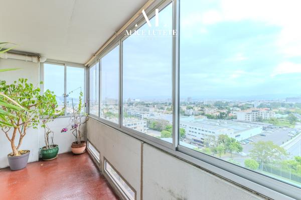 Marseille (13009) MAJOLU - T3/4 de 74 m² avec balcon et parking