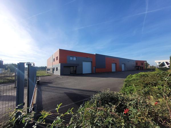 A VENDRE ensemble industriel de 1701 m² aux Sorinieres