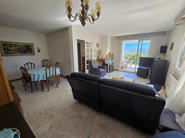 VILLA 157 m² - olivette, Double garage et atelier