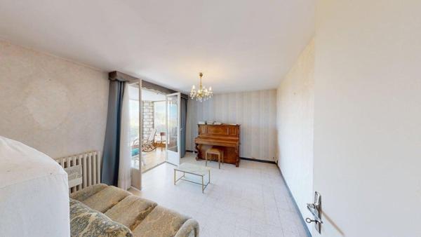 VILLA 157 m² - olivette, Double garage et atelier