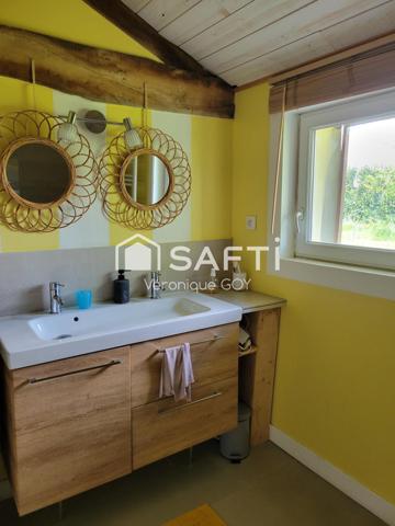 Maison spacieuse en plein centre du village