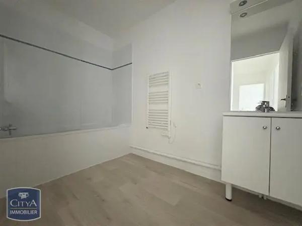 Appartement à louer 3 pièces 65.55m²
