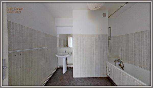 Appartement à vendre 3 pièces -91 M2 - Hypercentre AGEN (47)-3 ième étage avec ascenseur-Balcons