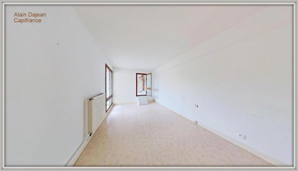 Appartement à vendre 3 pièces -91 M2 - Hypercentre AGEN (47)-3 ième étage avec ascenseur-Balcons