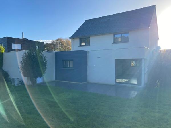 Plouër-sur-Rance (22490) Maison contemporaine de 136m²