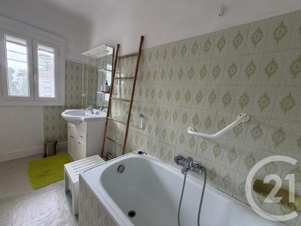 Maison à vendre  6 pièces - 122,10 m 2   ROYAN  - 17