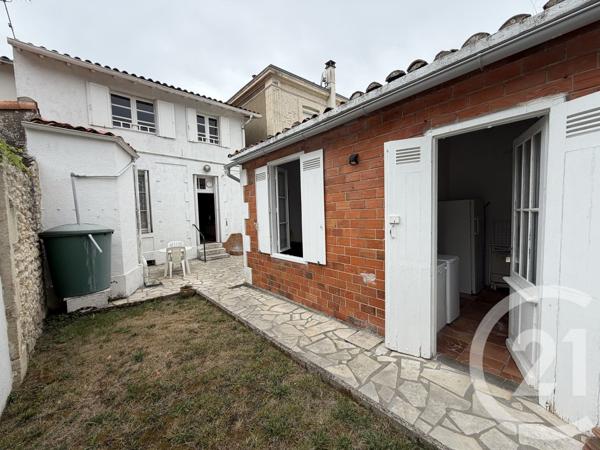 Maison à vendre  6 pièces - 122,10 m 2   ROYAN  - 17