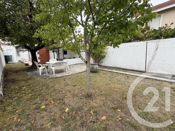 Maison à vendre  6 pièces - 122,10 m 2   ROYAN  - 17