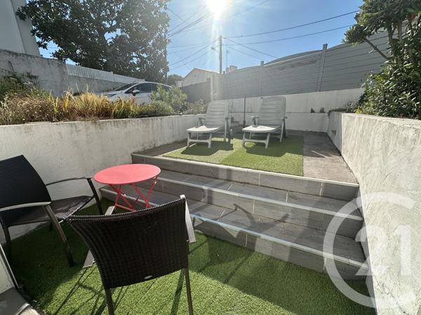 Maison à vendre  6 pièces - 122,10 m 2   ROYAN  - 17