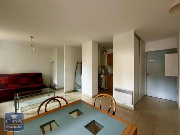 Appartement à louer 1 pièce 34.28m² Nîmes (30000)
