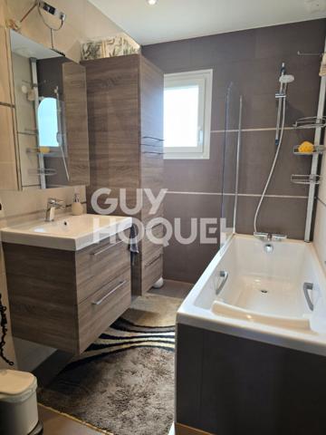 Maison à vendre à Semécourt - 5 pièces avec piscine et garage double !