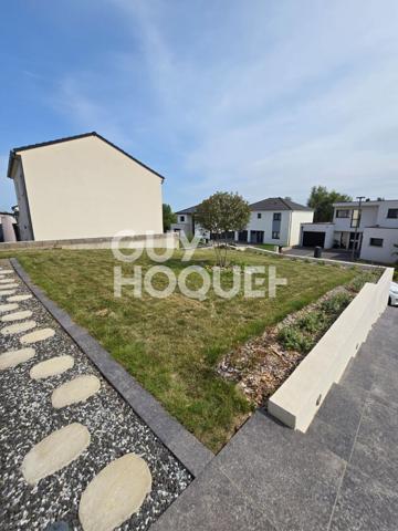 Maison à vendre à Semécourt - 5 pièces avec piscine et garage double !