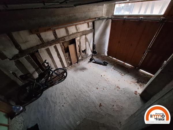 ROUEN CHU // SAINT HILAIRE - 1 Garage avec local de stockage