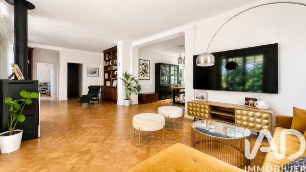 Maison à vendre 6 pièces 203 m² Marseille 12