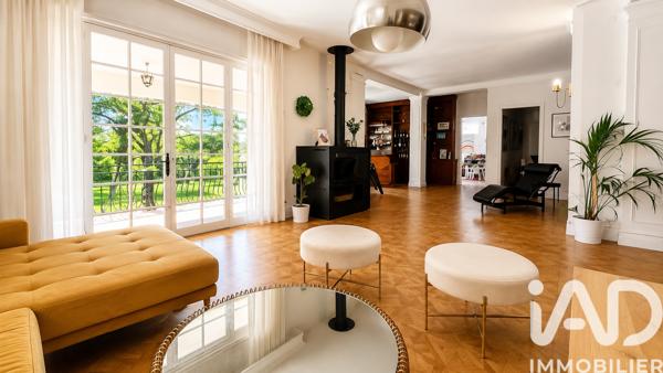 Maison à vendre 6 pièces 203 m² Marseille 12
