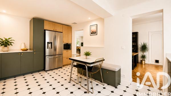 Maison à vendre 6 pièces 203 m² Marseille 12
