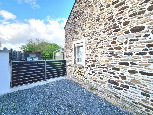 Maison en pierre de 90m2 sur son terrain de 619m2