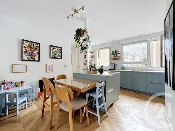 Appartement F3 à vendre  3 pièces - 65,83 m 2   PARIS  - 75018
