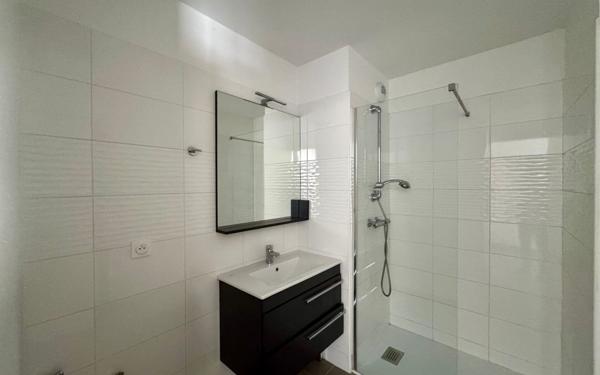 Appartement à vendre    2 pièces • 45,48 m2 Fréjus