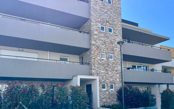 Appartement à vendre    2 pièces • 45,48 m2 Fréjus