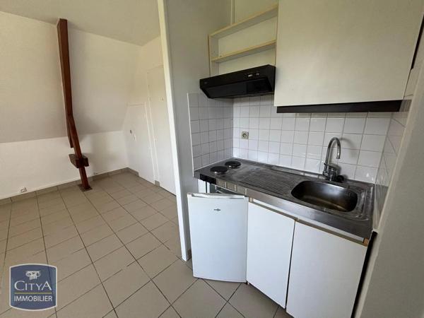 Appartement à louer 2 pièces 23m² Saint-Germain-la-Blanche-Herbe (14280)