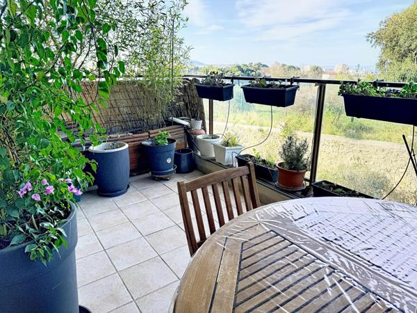 APPARTEMENT TYPE 4 TERRASSE