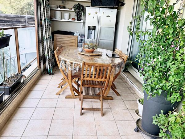 APPARTEMENT TYPE 4 TERRASSE