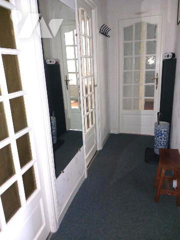 DEUX PIECES 53 m² - Cave et parking - centre-ville