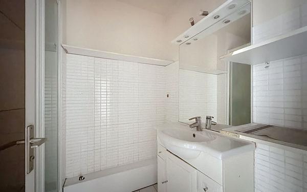 Appartement à vendre    3 pièces • 73,16 m2 Puteaux