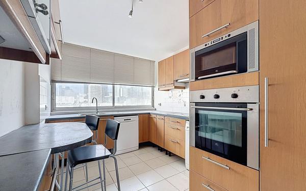 Appartement à vendre    3 pièces • 73,16 m2 Puteaux