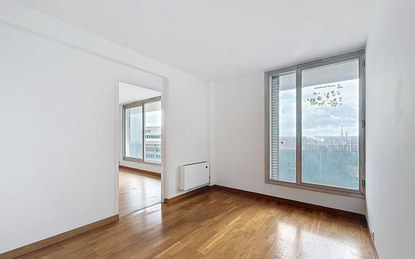 Appartement à vendre    3 pièces • 73,16 m2 Puteaux