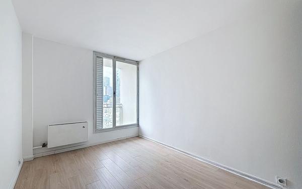 Appartement à vendre    3 pièces • 73,16 m2 Puteaux