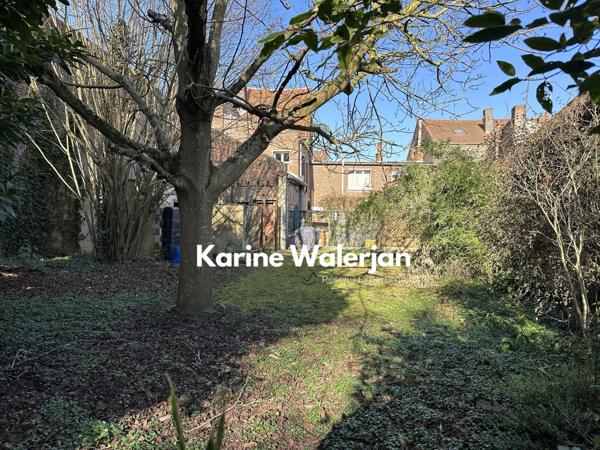 Rouvroy (62320) MAISON AUX BEAUX VOLUMES 7 PIECES 178 M2