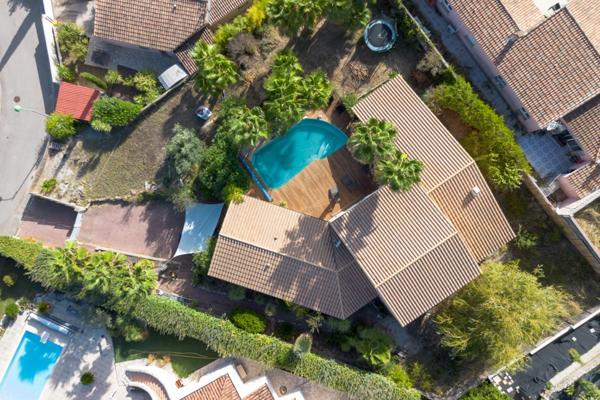 🌴 EXCLUSIVITÉ – Villa de Prestige avec Piscine et Jardin Méditerranéen sur les hauteurs de Juvignac