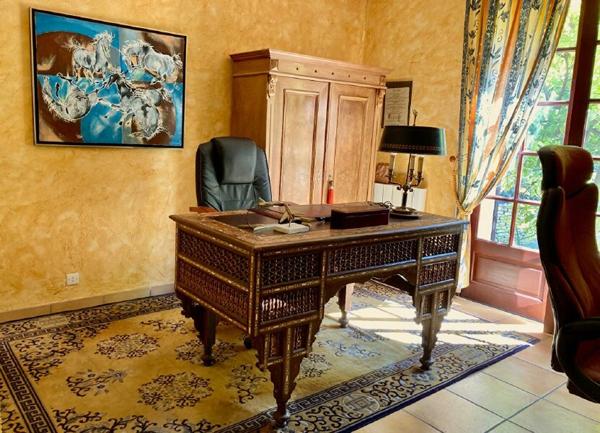 Maison à vendre    5 pièces • 231 m2 Vallauris