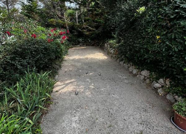 Maison à vendre    5 pièces • 231 m2 Vallauris