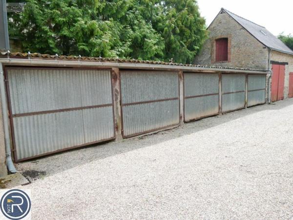 Garage - Parking à louer à Laval en Mayenne (53000), ref : 53004-L422