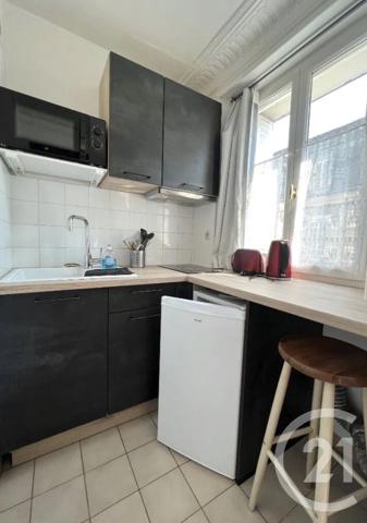 Appartement F1 à vendre  1 pièce - 24,63 m 2   FONTAINEBLEAU  - 77