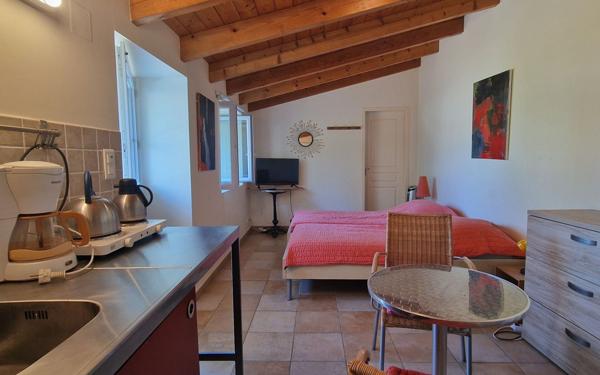 Maison à vendre    3 pièces •  Port-des-Barques