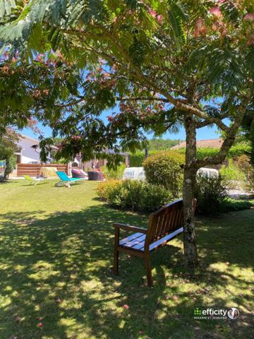 Maison 7 pièces - 260 m²