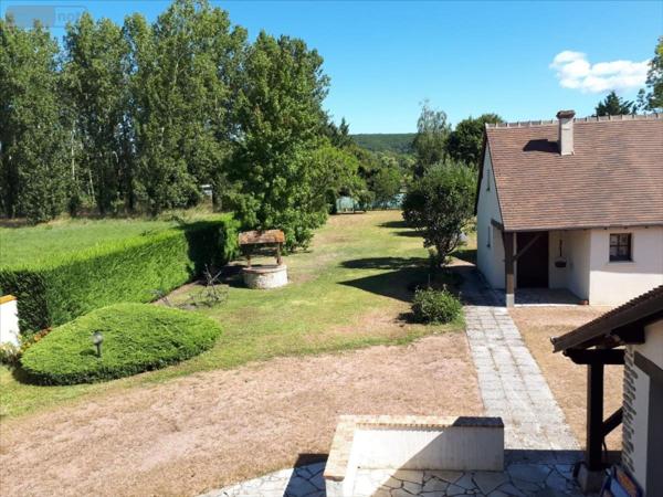 Pavillon à vendre à Saint-Amand-Montrond dans le Cher (18200), ref : 1047800LA